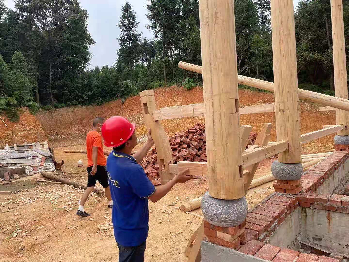 溆浦湘楚木作古建工程有限公司,土家吊腳樓,侗鄉(xiāng)鼓樓,侗鄉(xiāng)風(fēng)雨樓哪里好